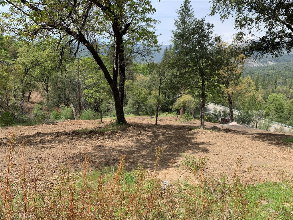 222 Rd 222, Oakhurst, CA 93644