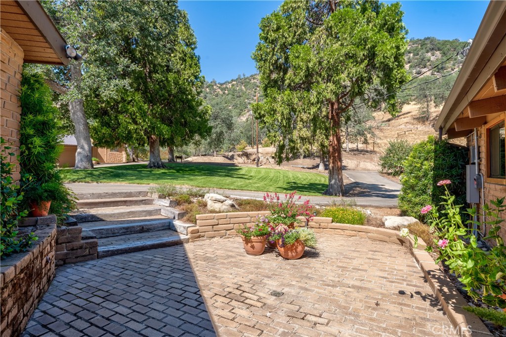 28646 Redinger Way, North Fork, CA 93602