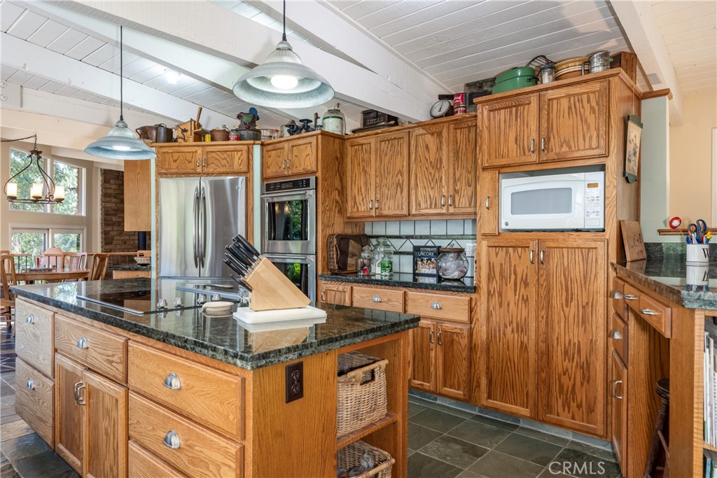 28646 Redinger Way, North Fork, CA 93602