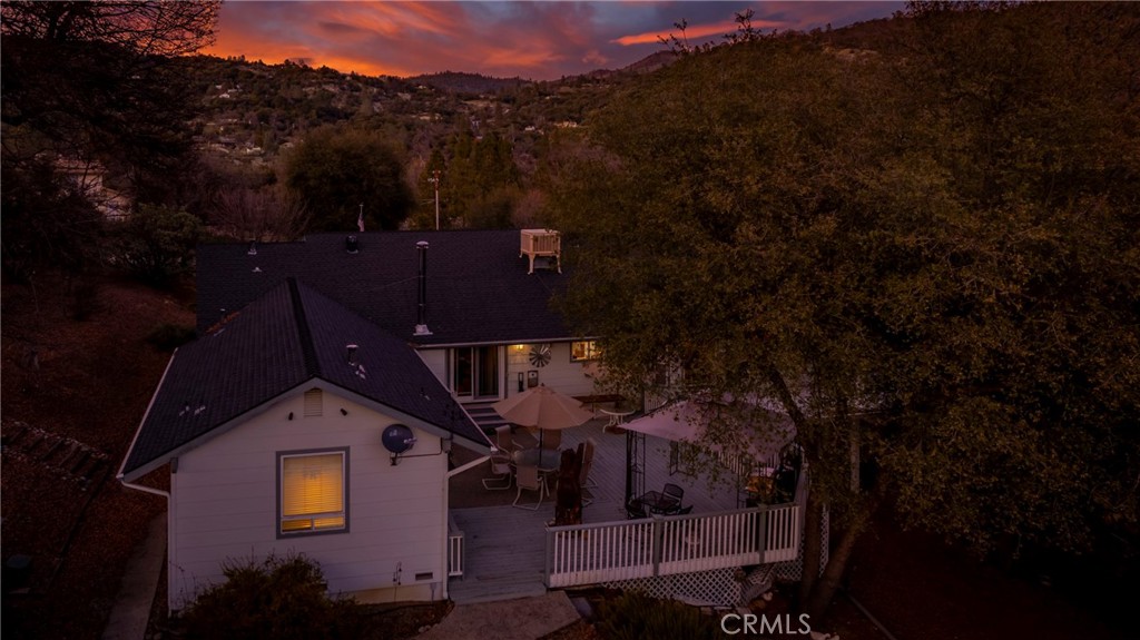 41715 River Falls Rd, Oakhurst, CA 93644