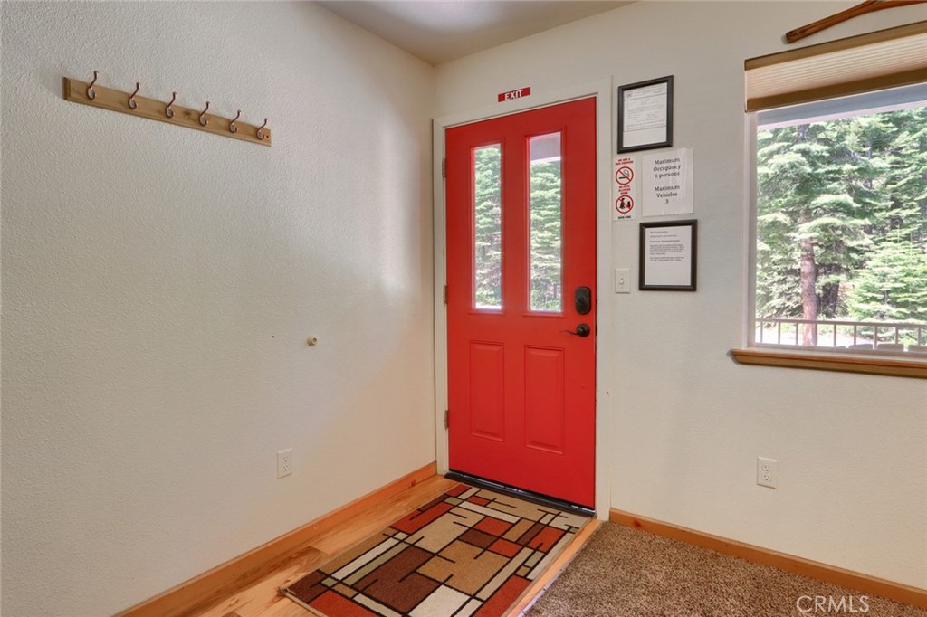 7400 Choke Cherry Ln, Yosemite, CA 95389