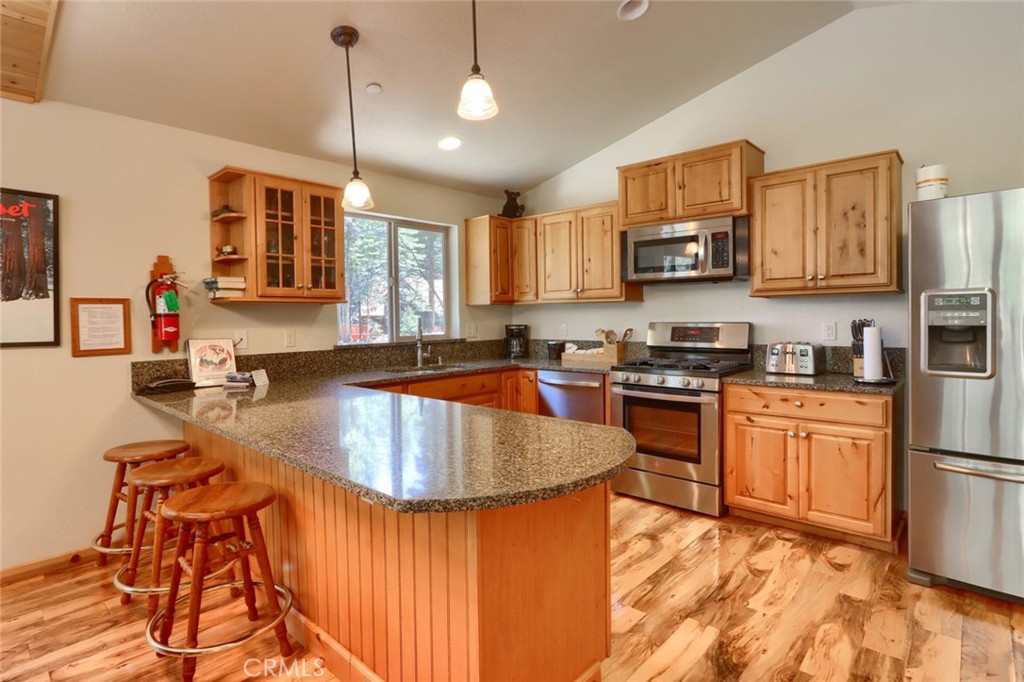 7400 Choke Cherry Ln, Yosemite, CA 95389