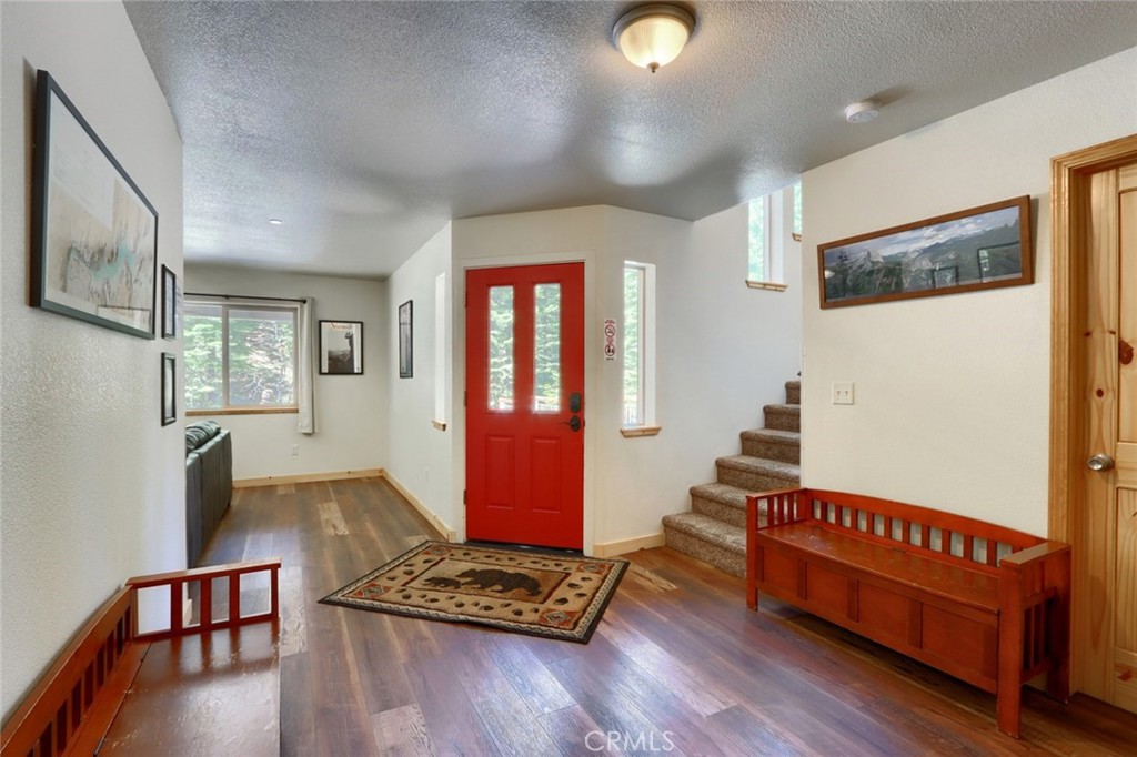 7400 Choke Cherry Ln, Yosemite, CA 95389