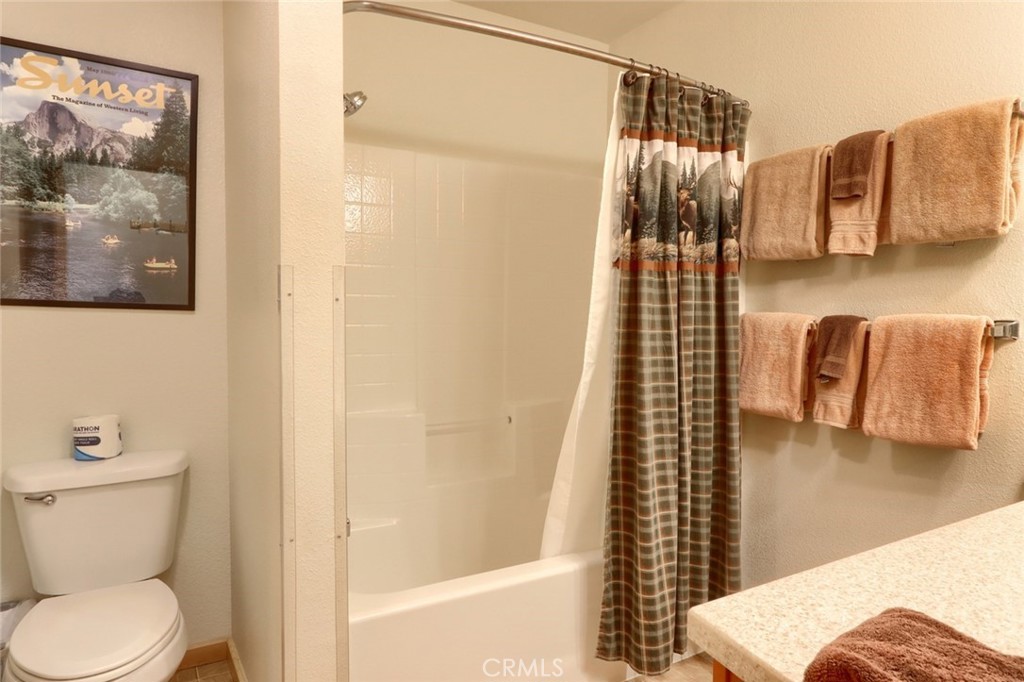 7400 Choke Cherry Ln, Yosemite, CA 95389