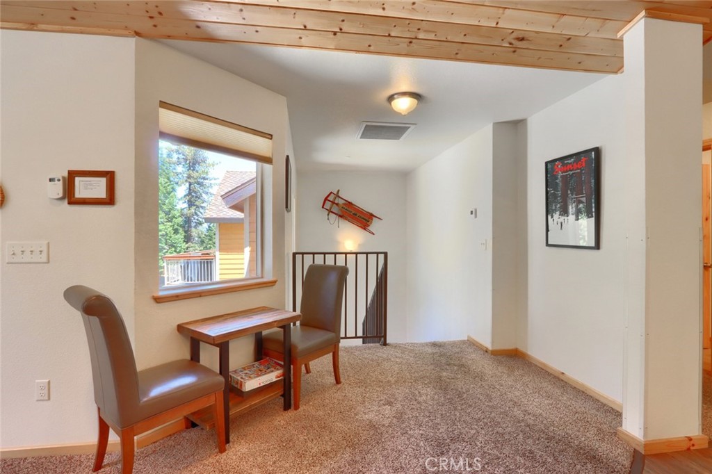 7400 Choke Cherry Ln, Yosemite, CA 95389