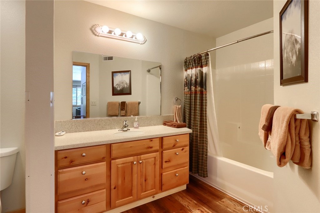 7400 Choke Cherry Ln, Yosemite, CA 95389