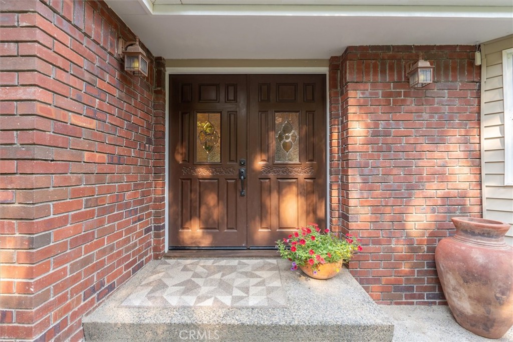 39309 Forest Park Ln, Oakhurst, CA 93644