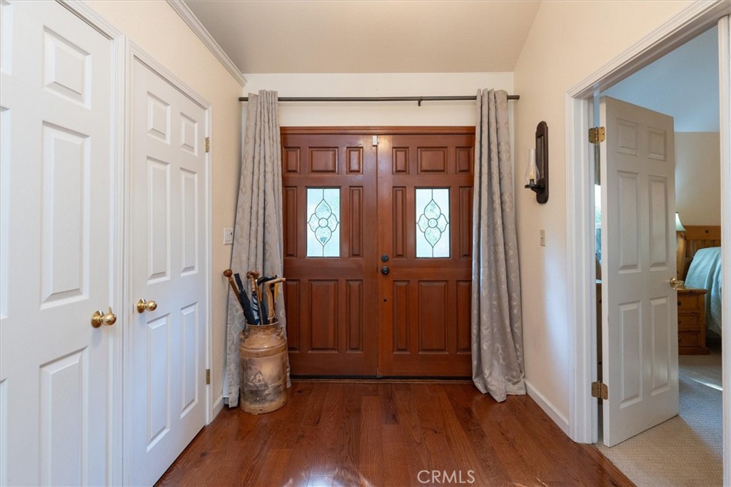 39309 Forest Park Ln, Oakhurst, CA 93644