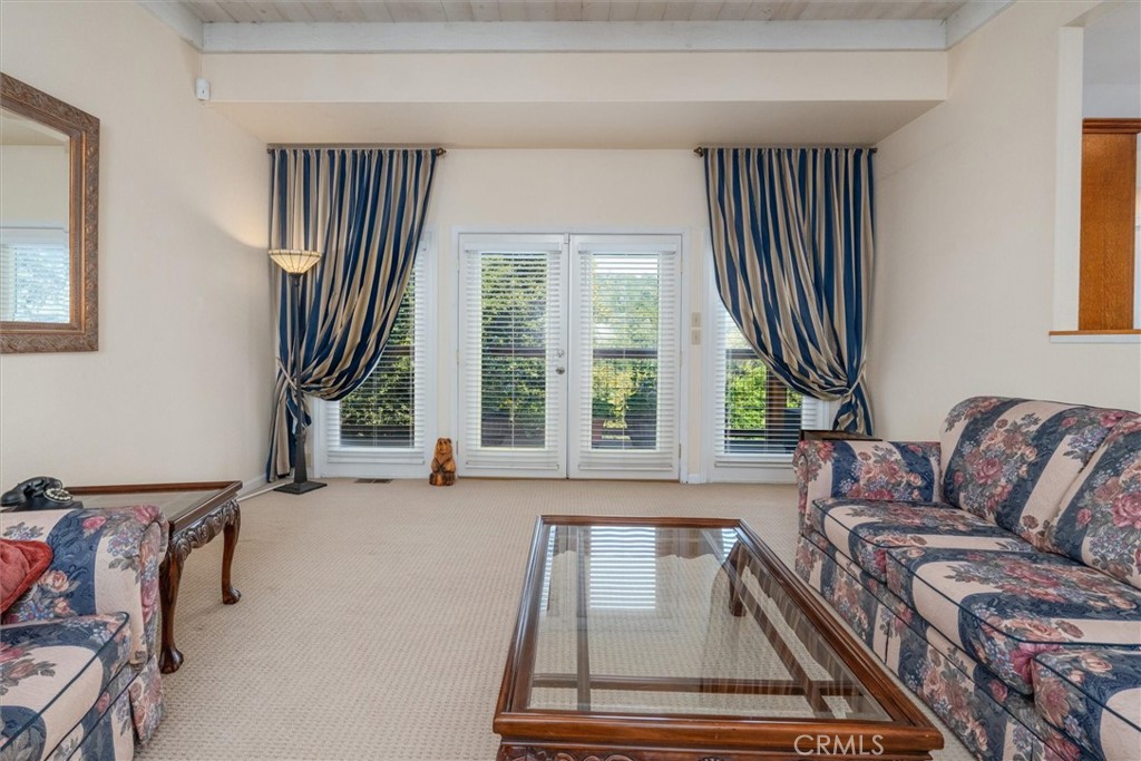 39309 Forest Park Ln, Oakhurst, CA 93644