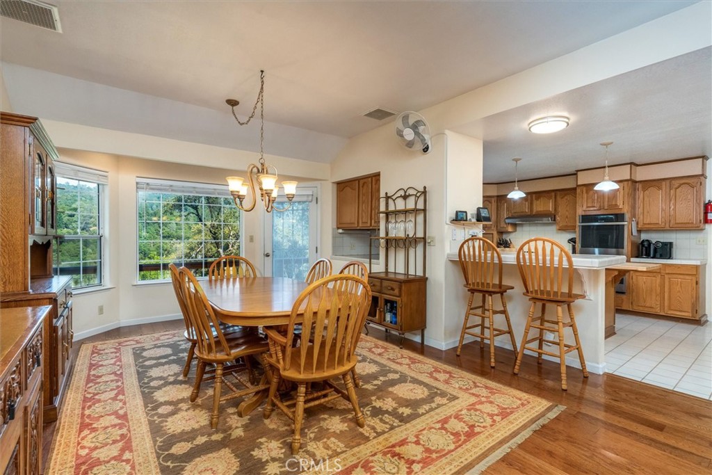 39309 Forest Park Ln, Oakhurst, CA 93644