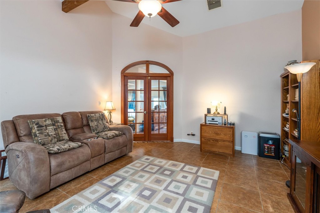 39309 Forest Park Ln, Oakhurst, CA 93644