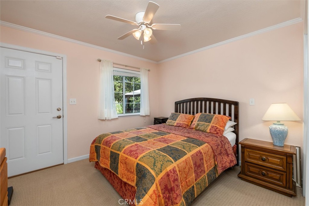 39309 Forest Park Ln, Oakhurst, CA 93644