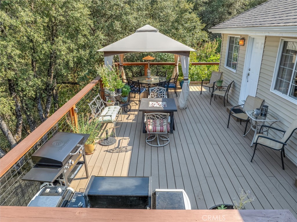 39309 Forest Park Ln, Oakhurst, CA 93644