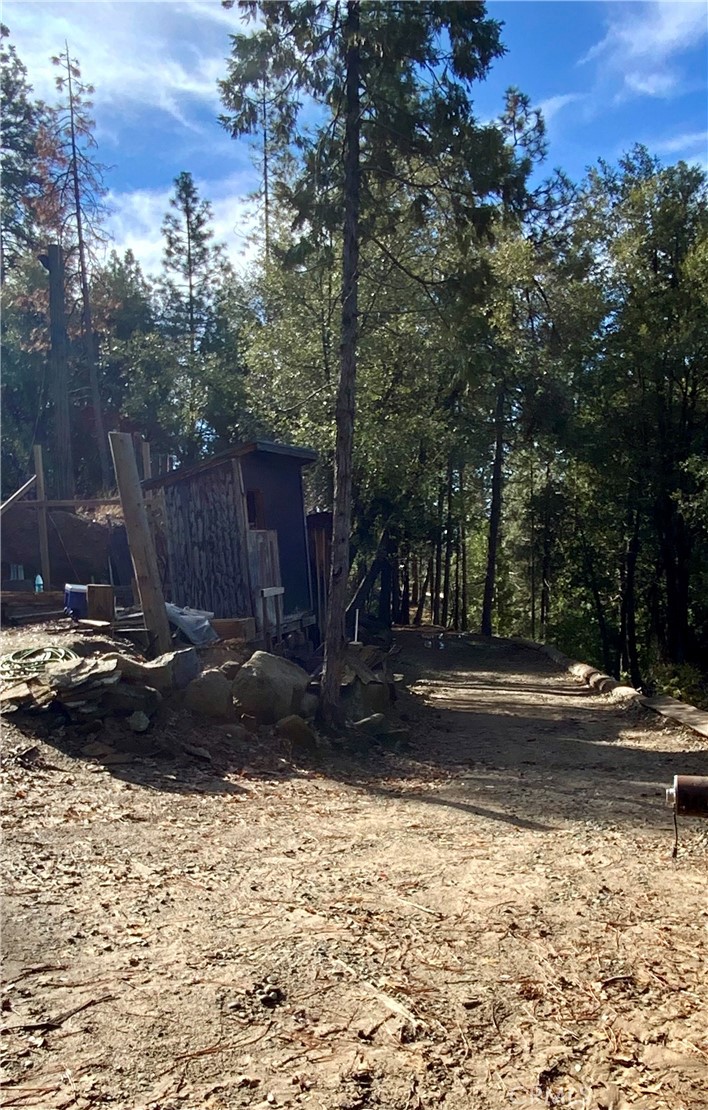 50963 Chu Ranch Rd, Oakhurst, CA 93644