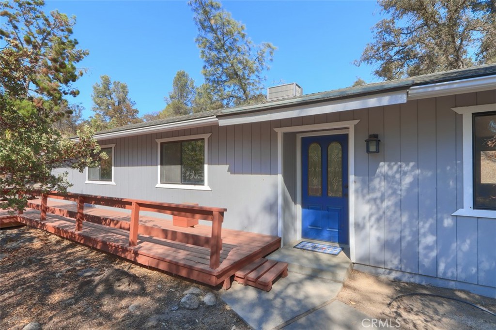 42571 Long Hollow Dr, Coarsegold, CA 93614