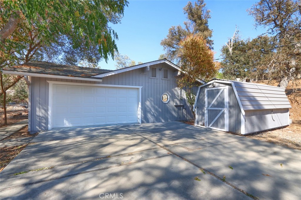 42571 Long Hollow Dr, Coarsegold, CA 93614