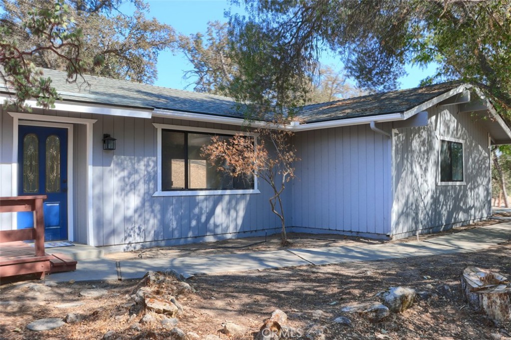 42571 Long Hollow Dr, Coarsegold, CA 93614