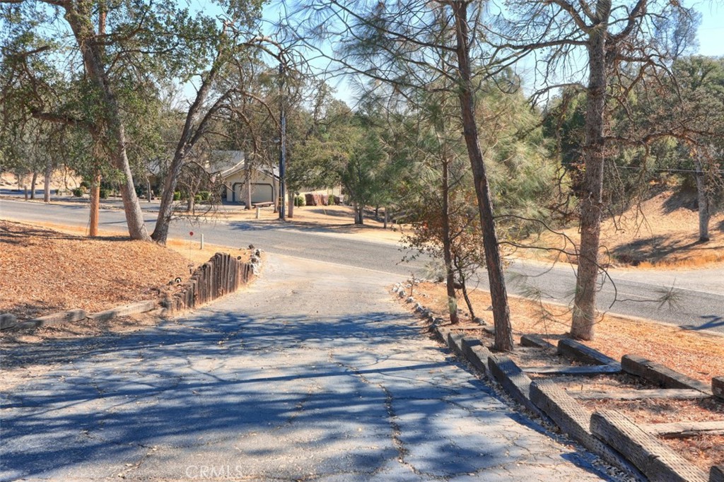 42571 Long Hollow Dr, Coarsegold, CA 93614