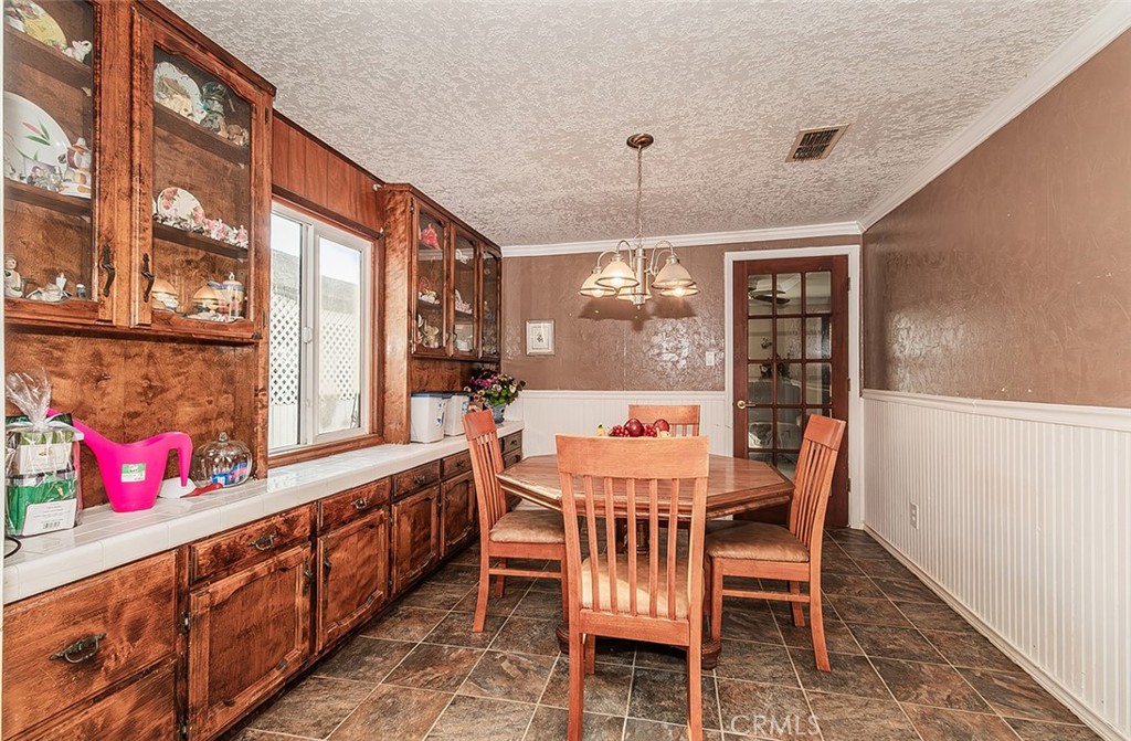 836 12th St, Orange Cove, CA 93646