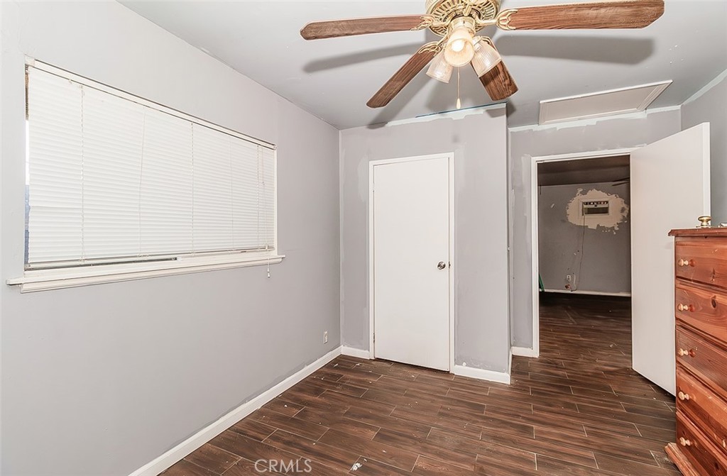 836 12th St, Orange Cove, CA 93646