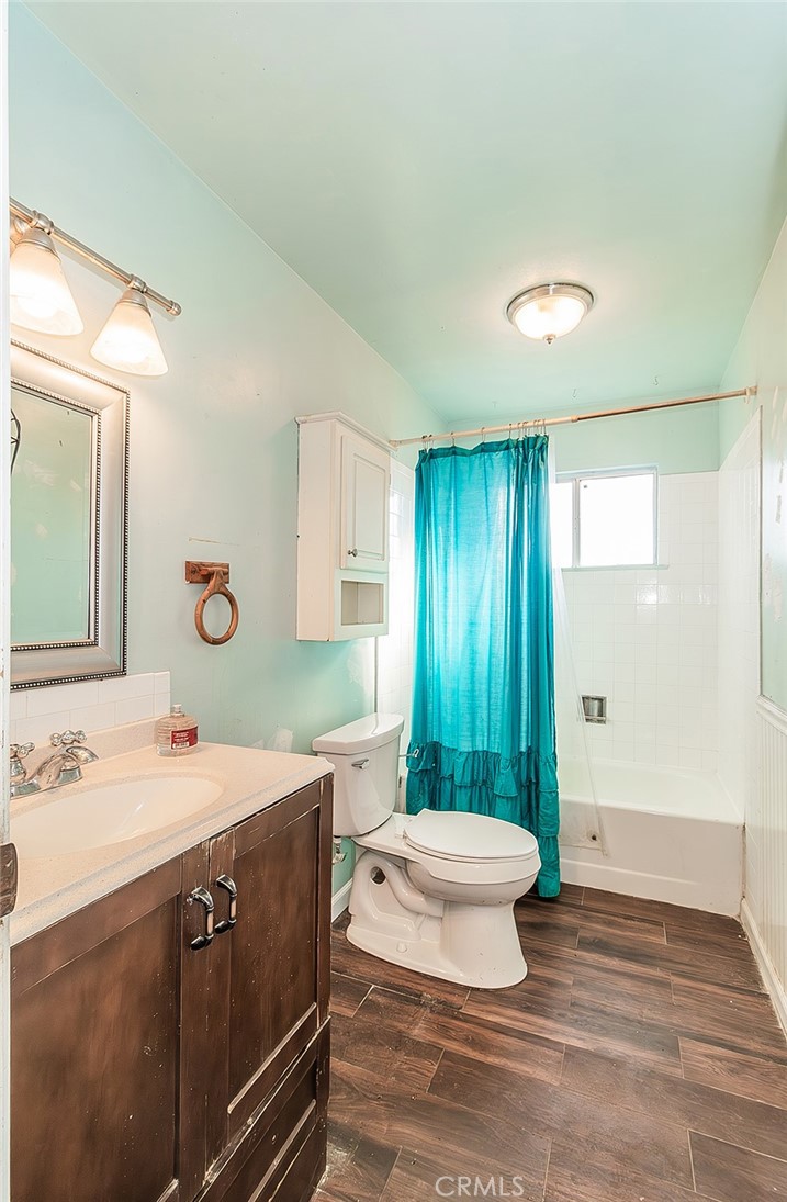 836 12th St, Orange Cove, CA 93646