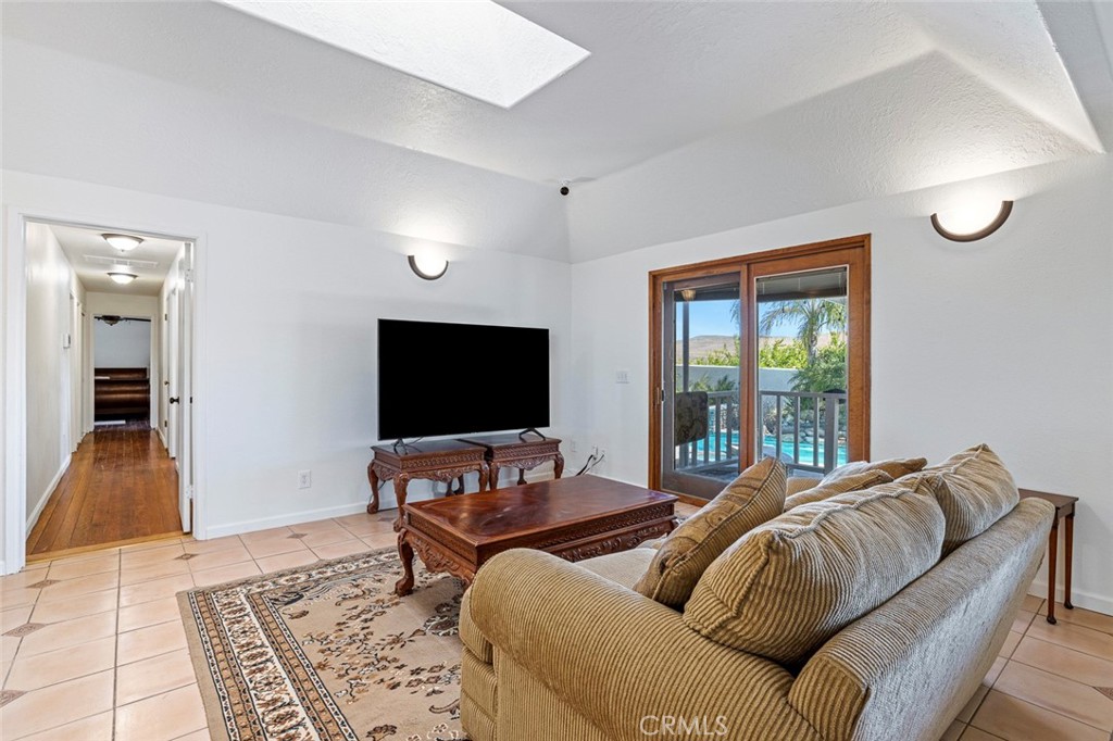 36298 Highway 33, Coalinga, CA 93210