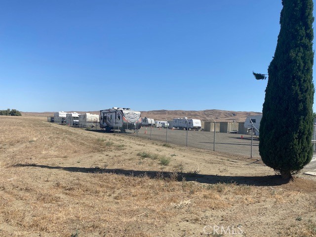 1075 W Elm Ave, Coalinga, CA 93210