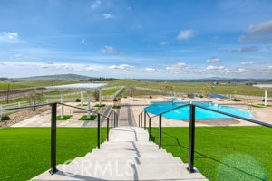18300 Watts Valley Rd, Sanger, CA 93657