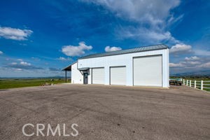 18300 Watts Valley Rd, Sanger, CA 93657
