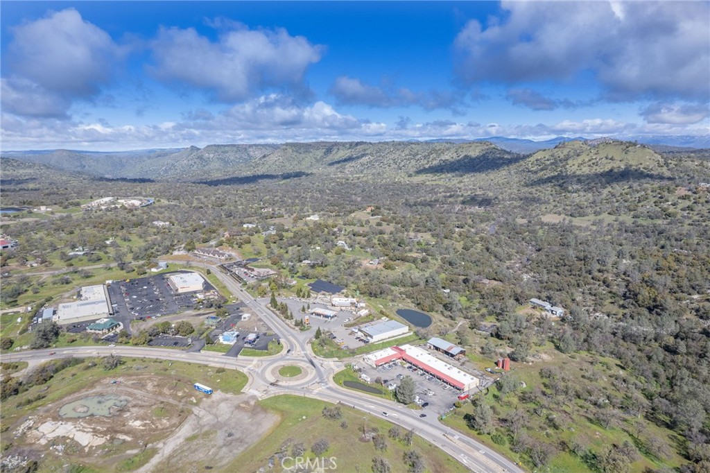 29645 Auberry Rd, Prather, CA 93651