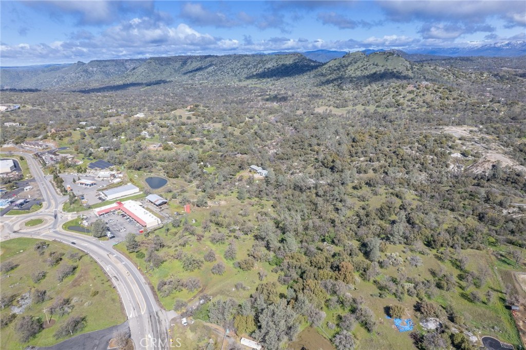 29645 Auberry Rd, Prather, CA 93651