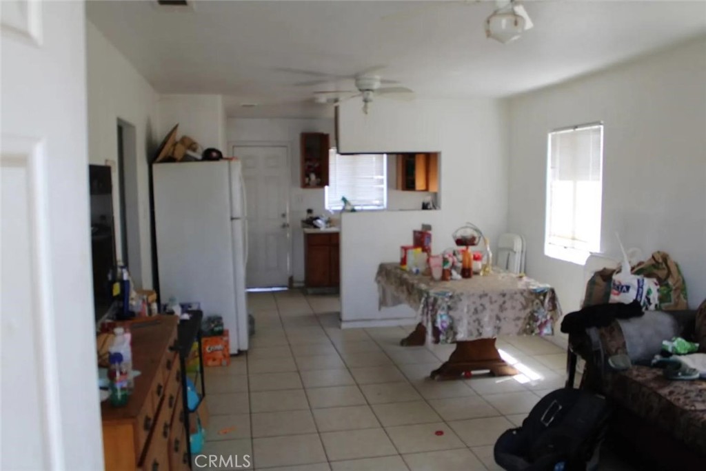 241 Hull Ave, Madera, CA 93638