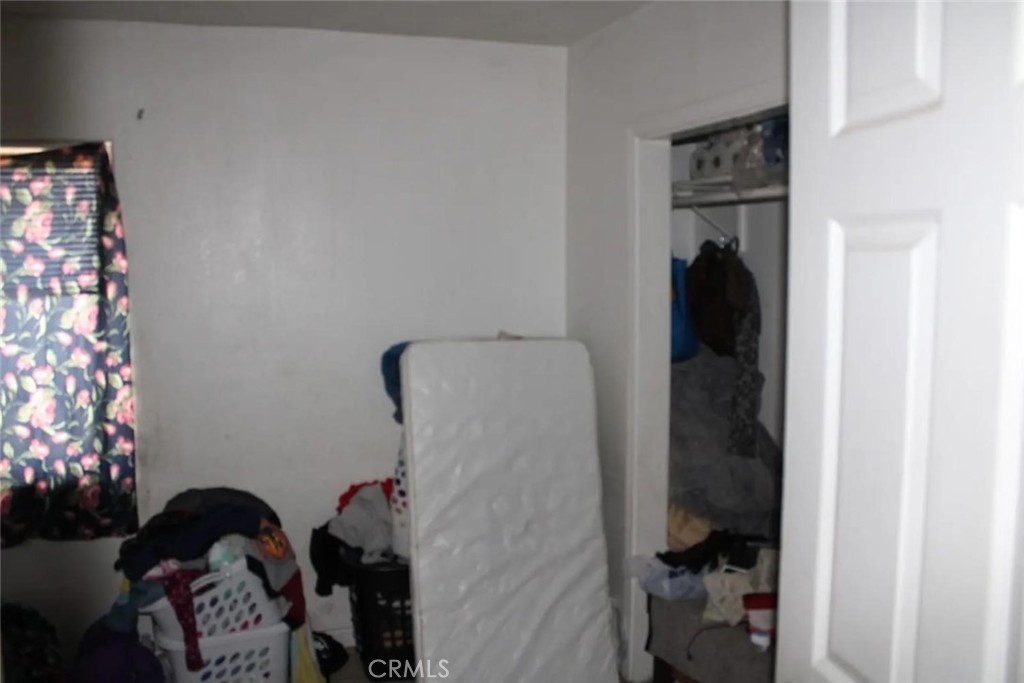 241 Hull Ave, Madera, CA 93638