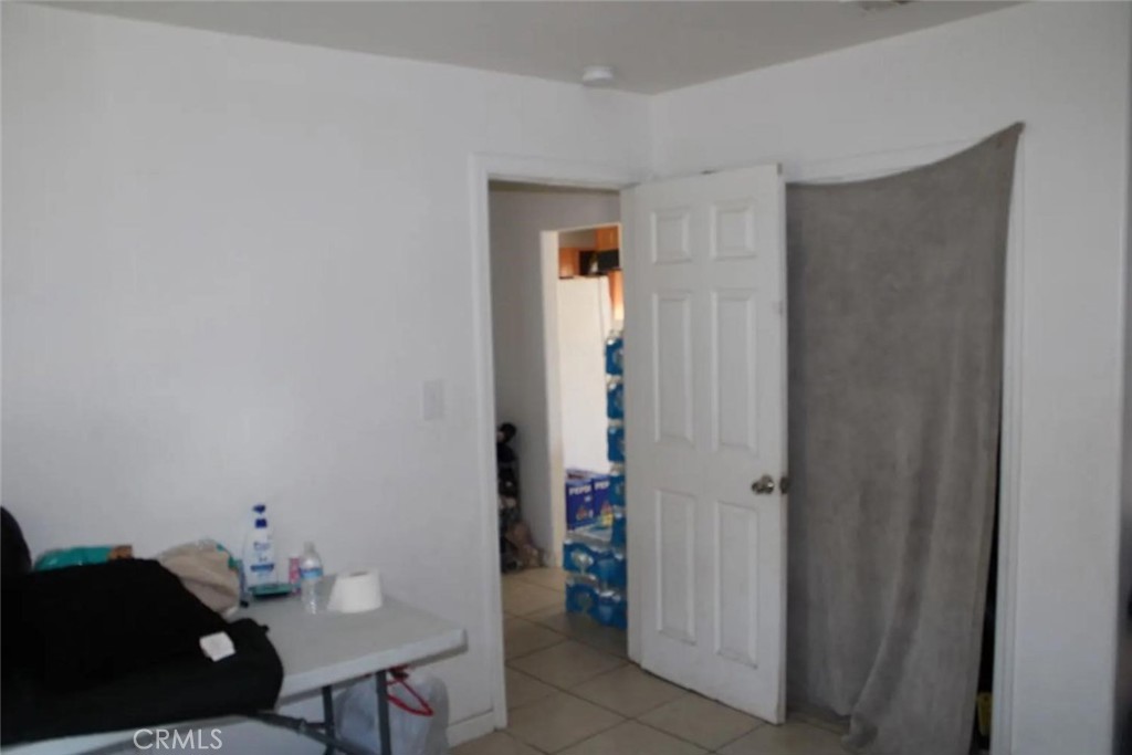 241 Hull Ave, Madera, CA 93638