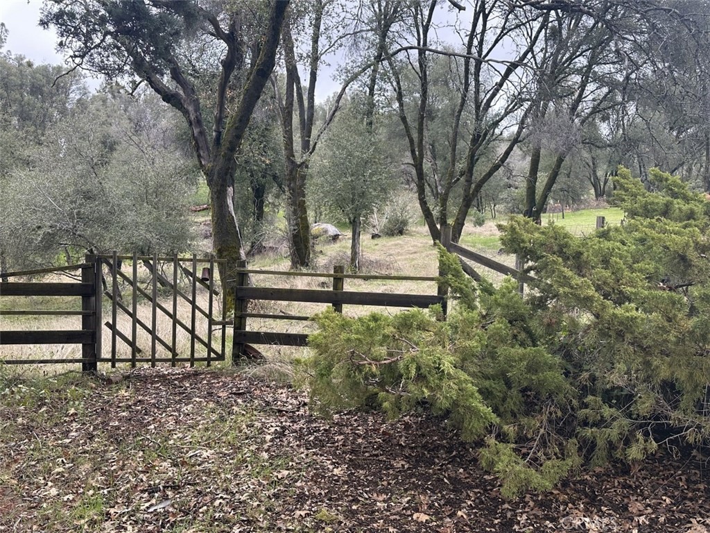 50330 Road 426, Oakhurst, CA 93644