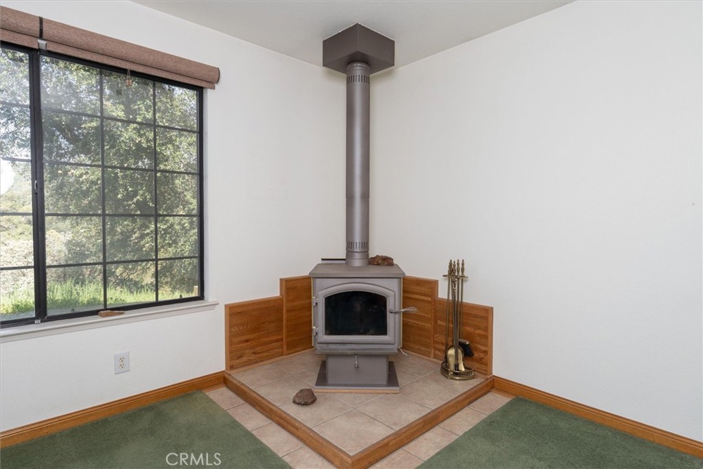 50566 Critter Creek Ln, Oakhurst, CA 93644