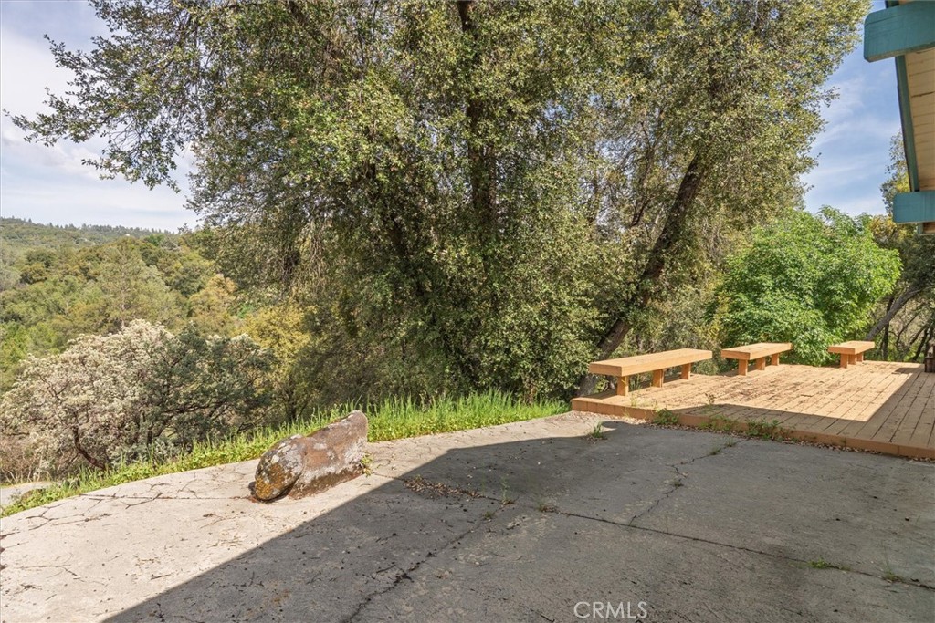 50566 Critter Creek Ln, Oakhurst, CA 93644
