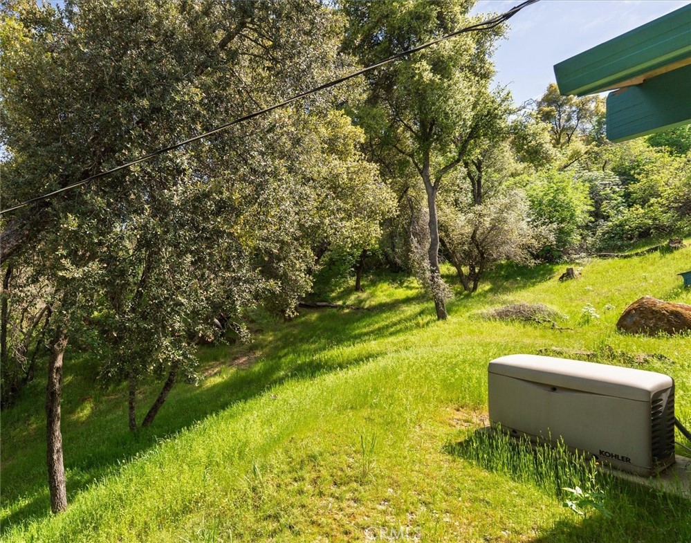 50566 Critter Creek Ln, Oakhurst, CA 93644