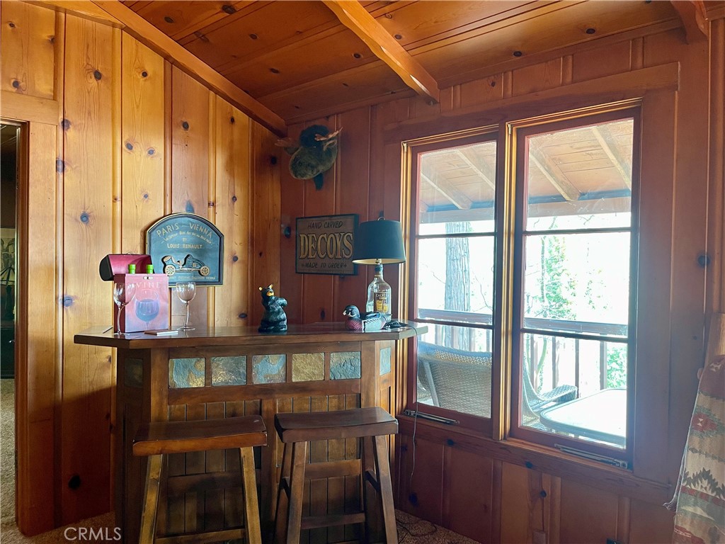 39121 Lake Dr, Bass Lake, CA 93604