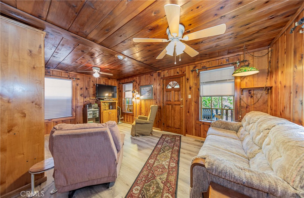 50054 Poplar Rd, Oakhurst, CA 93644