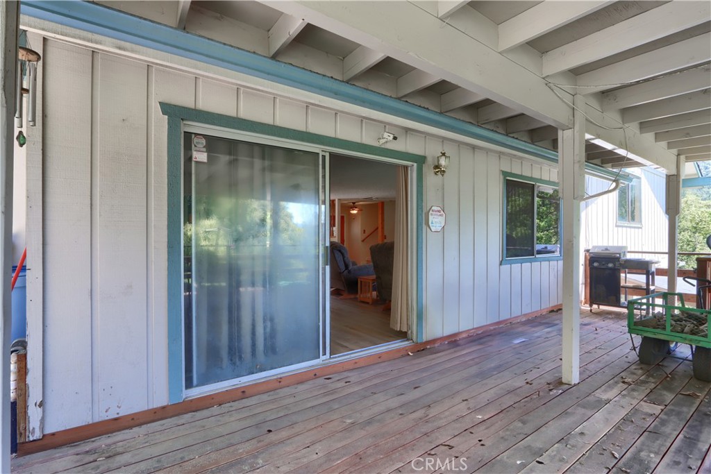 42275 Buckeye Rd, Oakhurst, CA 93644