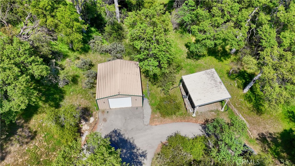 42275 Buckeye Rd, Oakhurst, CA 93644