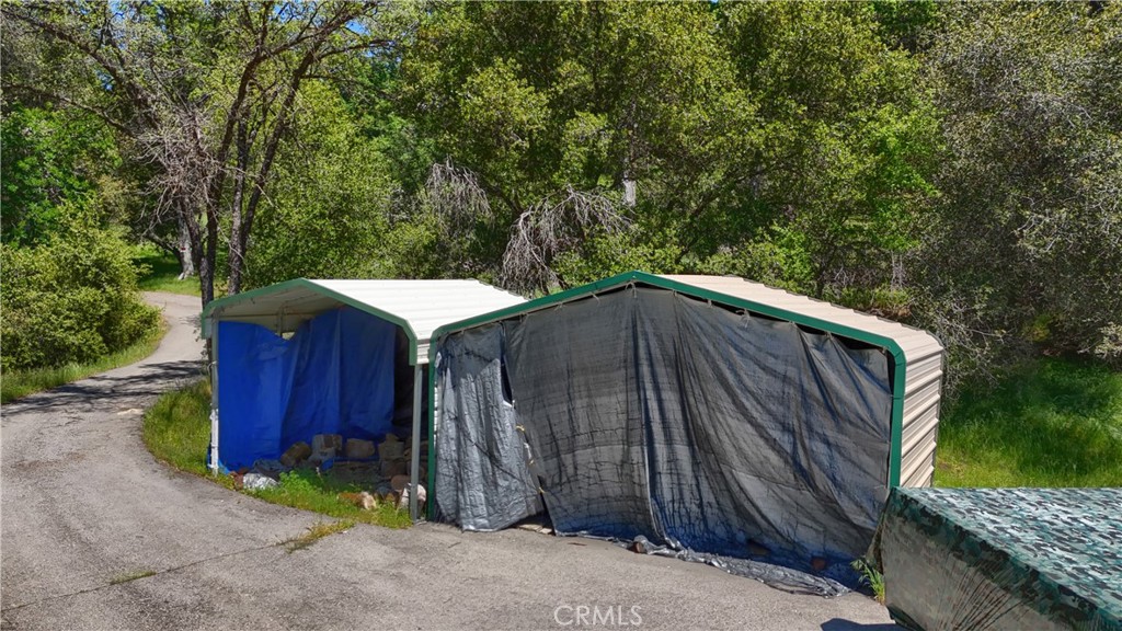 42275 Buckeye Rd, Oakhurst, CA 93644