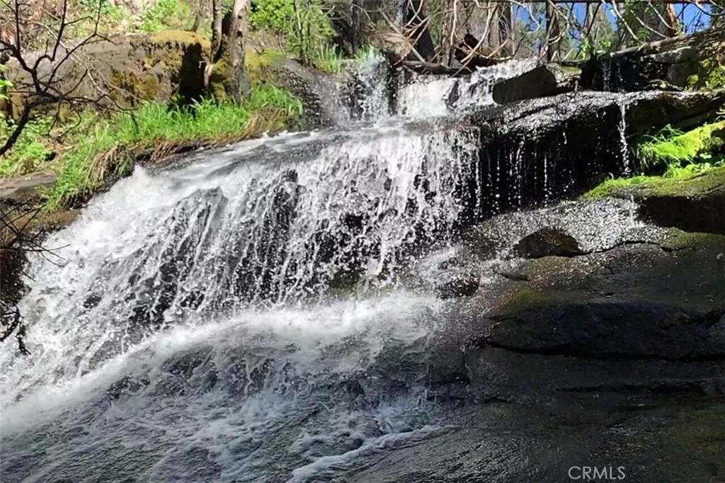 7170 7174 Yosemite Park Way, Yosemite, CA 95389