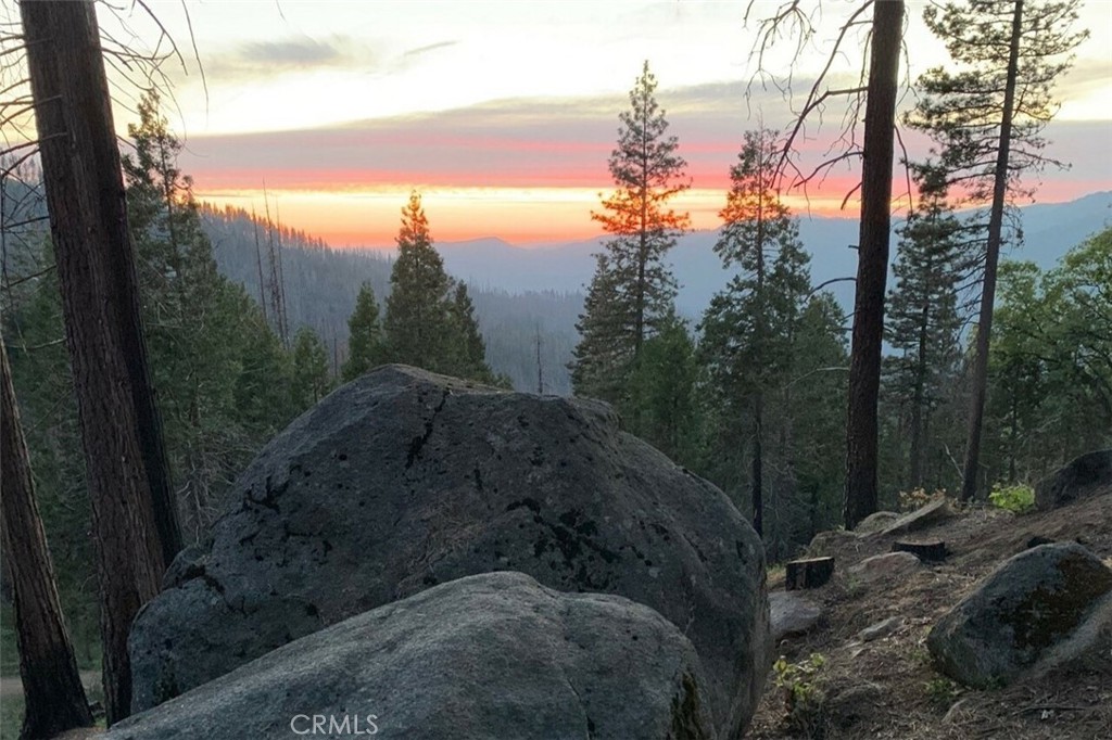 7170 7174 Yosemite Park Way, Yosemite, CA 95389