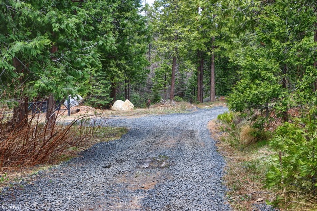 7170 7174 Yosemite Park Way, Yosemite, CA 95389