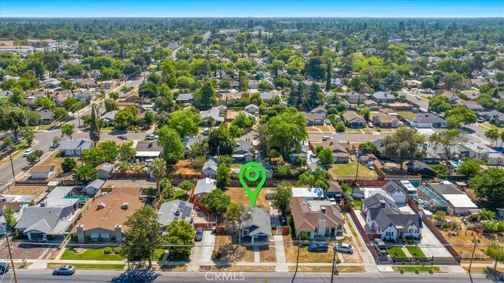 1906 N Fruit Ave, Fresno, CA 93705