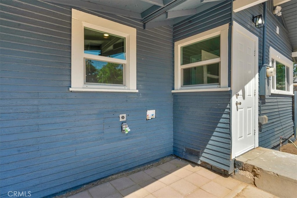 1906 N Fruit Ave, Fresno, CA 93705