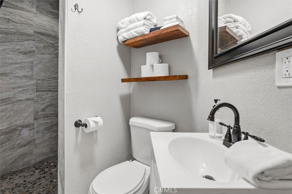 50740 Chu Ranch Rd, Oakhurst, CA 93644