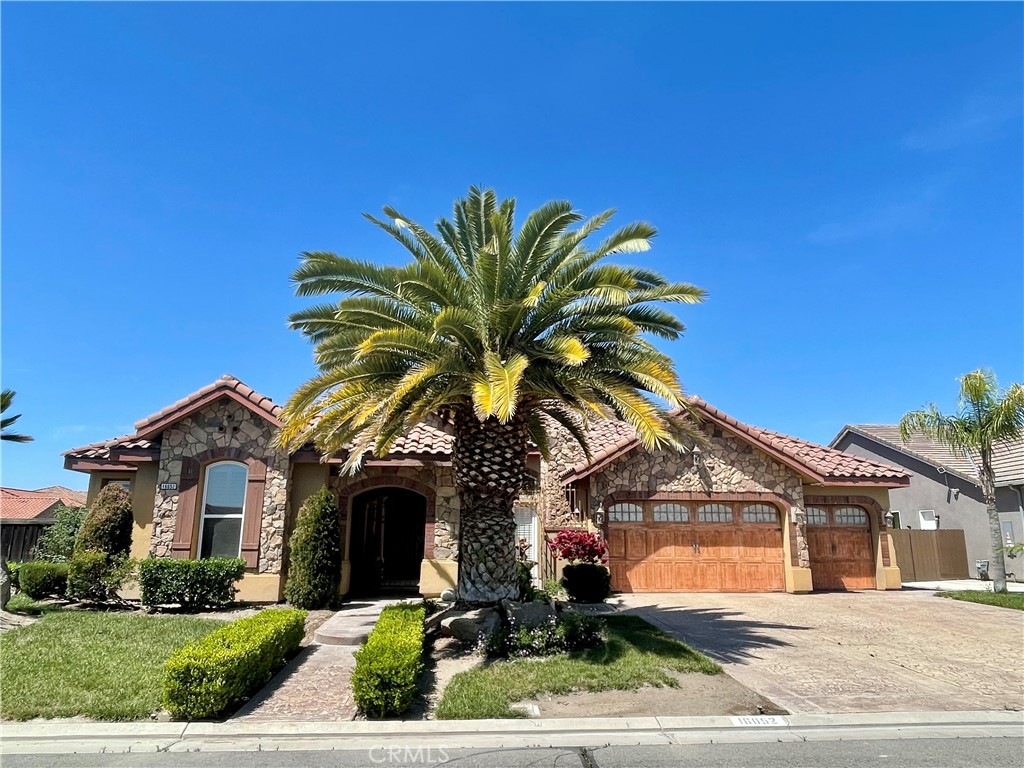 16052 W Middleton Ave, Kerman, CA 93630